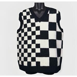 NEW Vans Sleeveless Pullover V Neck Sweater Vest Courtyard XSS Black Cream Check